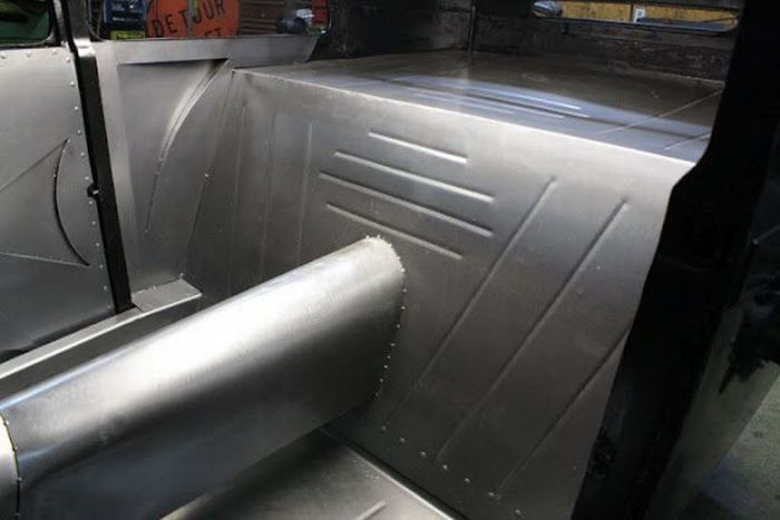 Building a Unique Car (46 pics)
