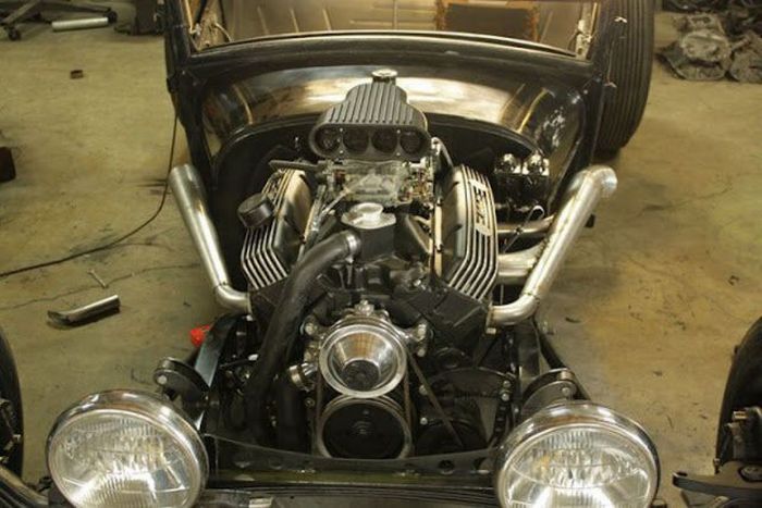 Building a Unique Car (46 pics)
