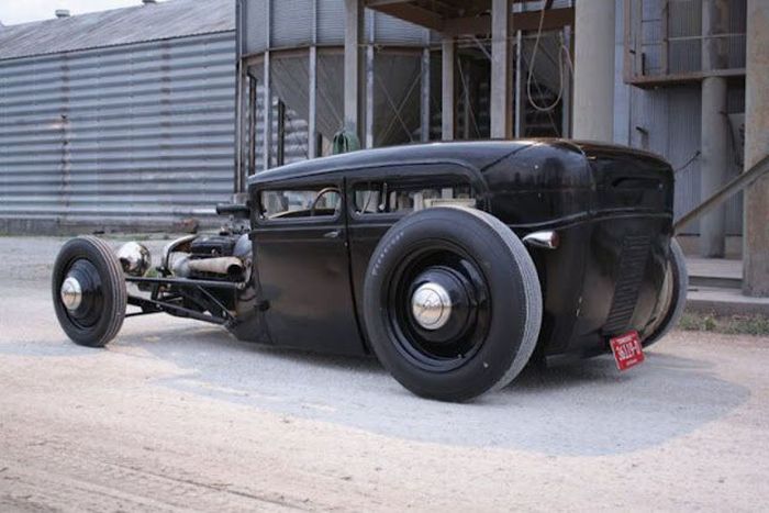 Building a Unique Car (46 pics)