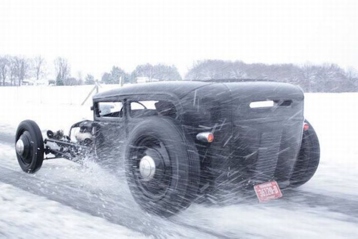 Building a Unique Car (46 pics)