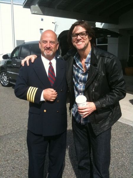 Jim Carrey Twitpics (14 pics)