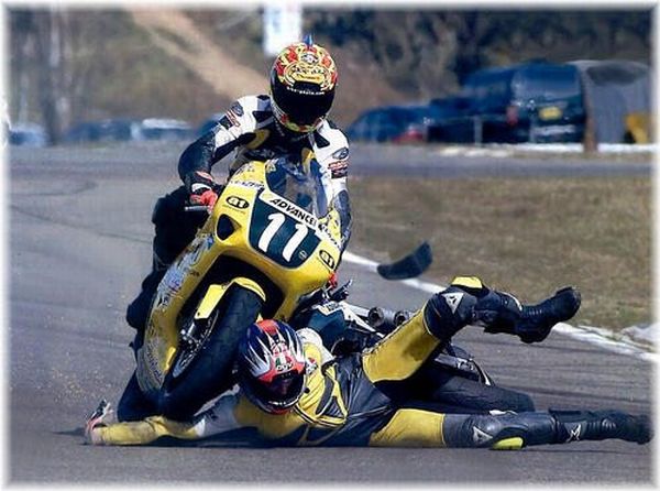 Sport Wrecks and Collisions (28 pics)