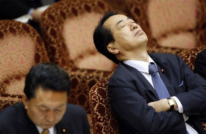 Sleepy Politicians (15 pics)