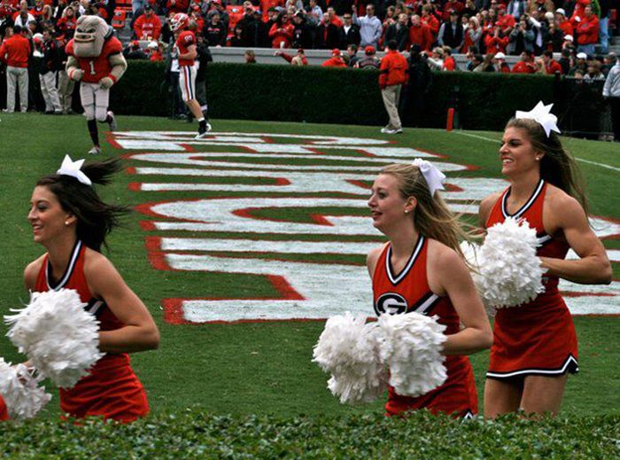 Georgia Cheerleader Anna Watson (16 pics)