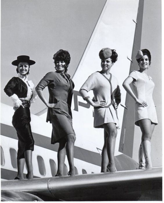 Stewardesses From All Over the World (34 pics)