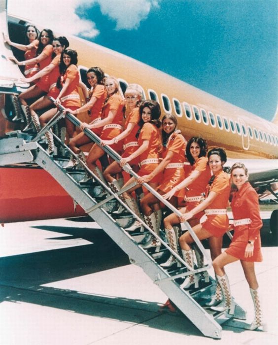 Stewardesses From All Over the World (34 pics)