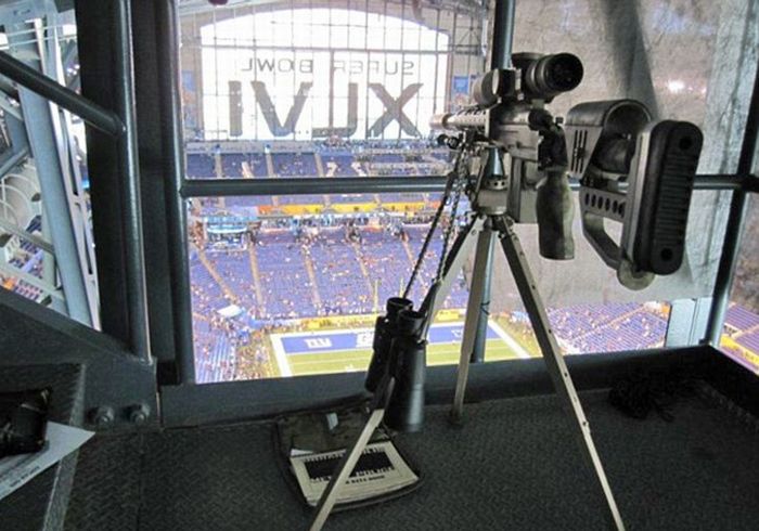 Sniper's Nest at Super Bowl (5 pics)