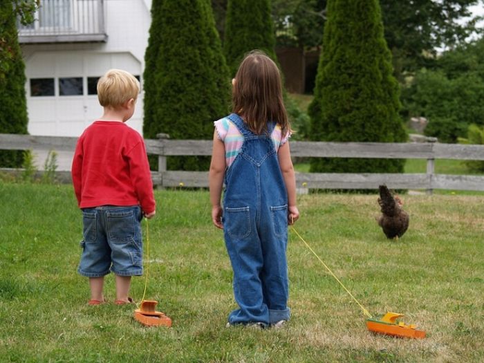 Children Playing (32 pics)