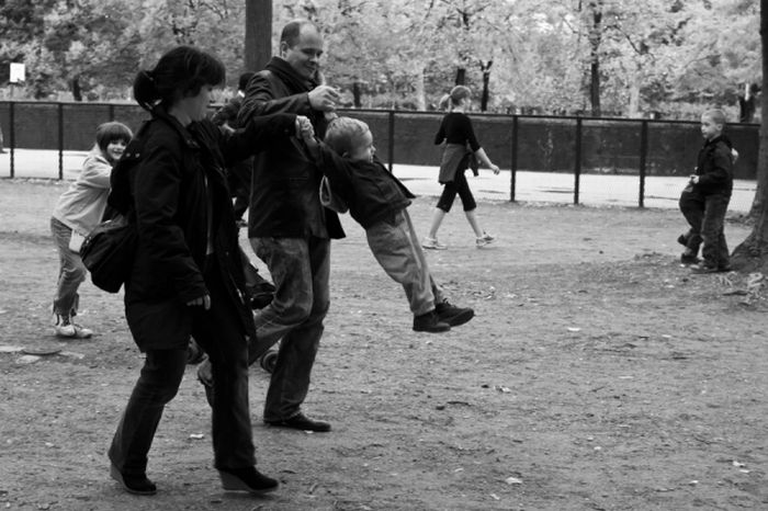 Children Playing (32 pics)
