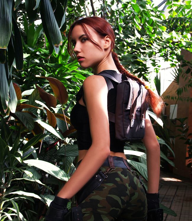 Lara Croft Tomb Raider Cosplay (30 pics)