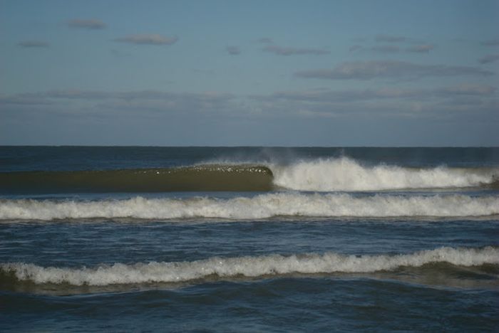 Surfing the Great Lakes in the Winter (11 pics)