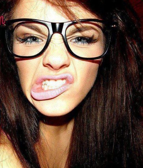 tumblr girls with hipster glasses