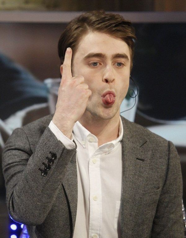 Daniel Radcliffe Has a Magical Tongue (4 pics)