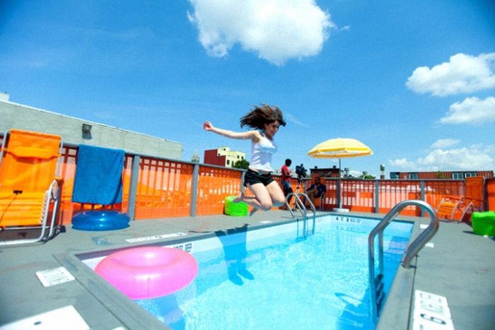 Dumpster Swimming Pools (13 pics)