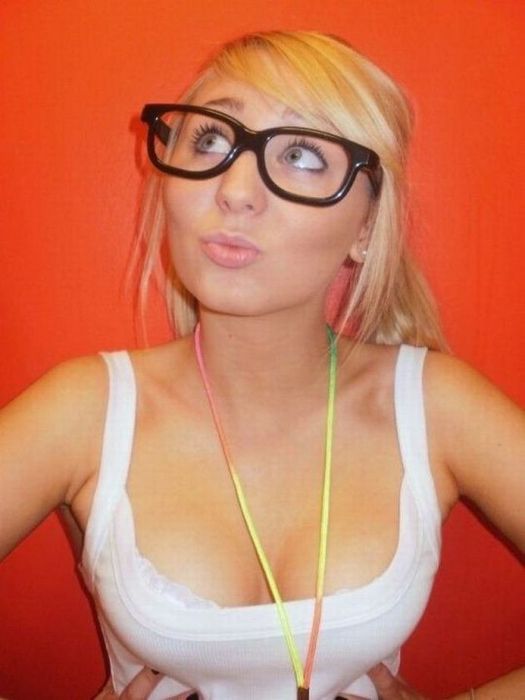 Cute Girls From Social Networks (48 pics)