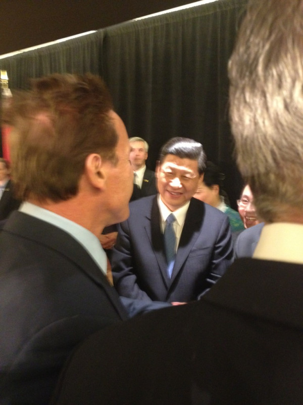 Arnold Schwarzenegger Twitpics (35 pics)