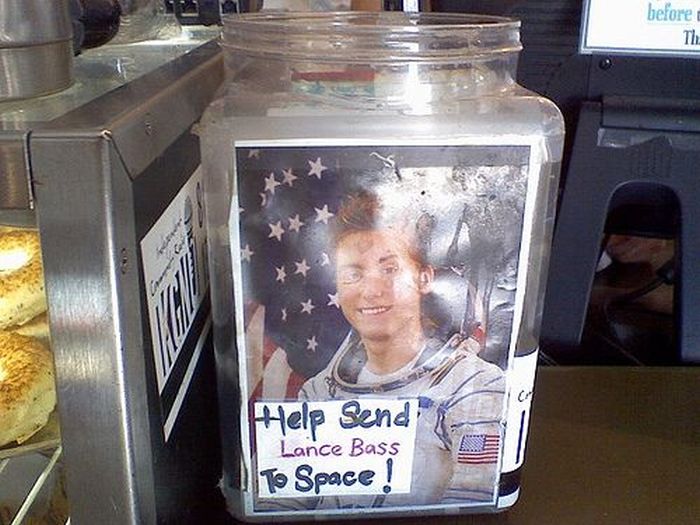 Creative Tip Jars (22 pics)