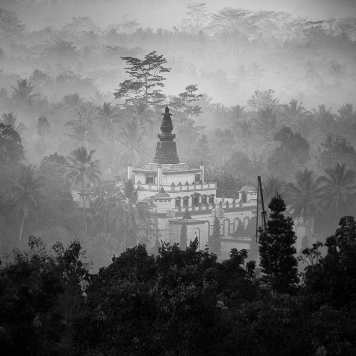 Black and White Photographs of Asia (30 pics)