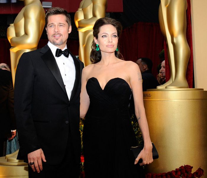 Angelina Jolie At The Oscars (14 pics)