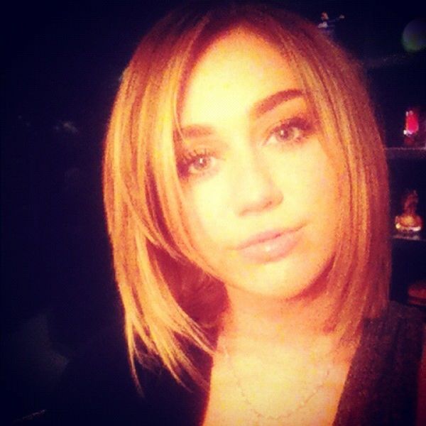 Miley Cyrus Twitpics (21 pics)