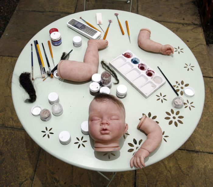 Incredibly Realistic Reborn Baby Dolls (21 pics)
