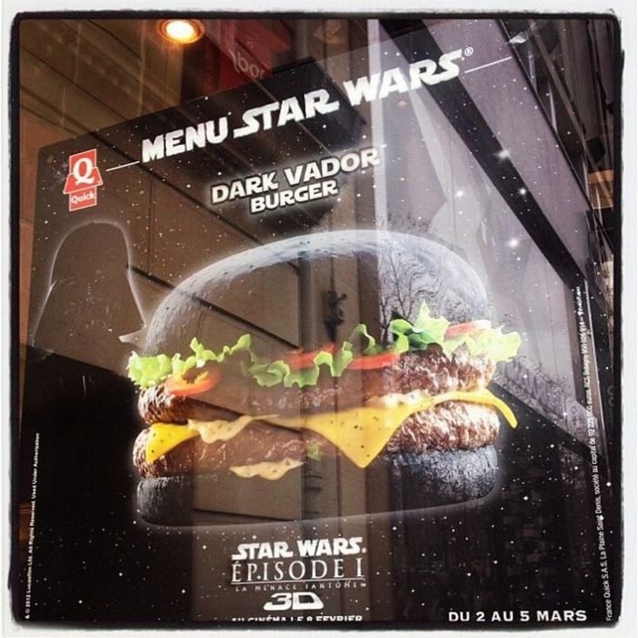 France's "Dark Vader Burger" (8 pics)