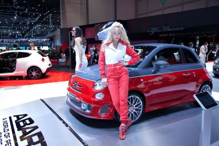 Girls of Geneva Motor Show 2012. Part 2 (68 pics)