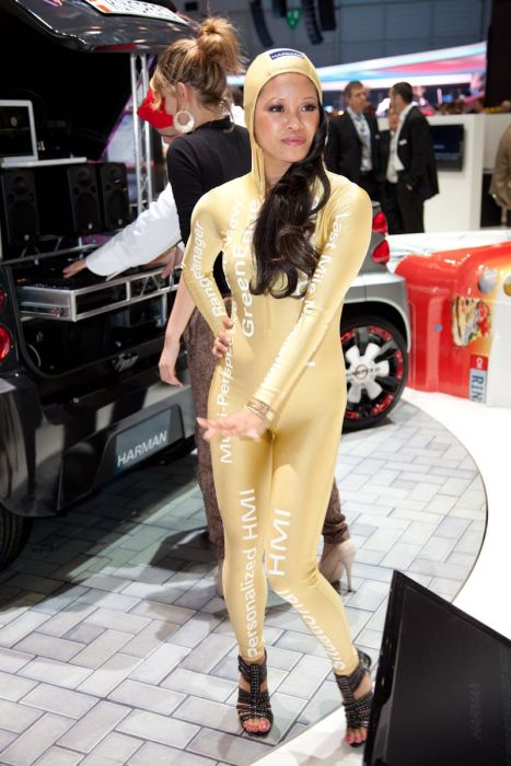 Girls of Geneva Motor Show 2012. Part 2 (68 pics)
