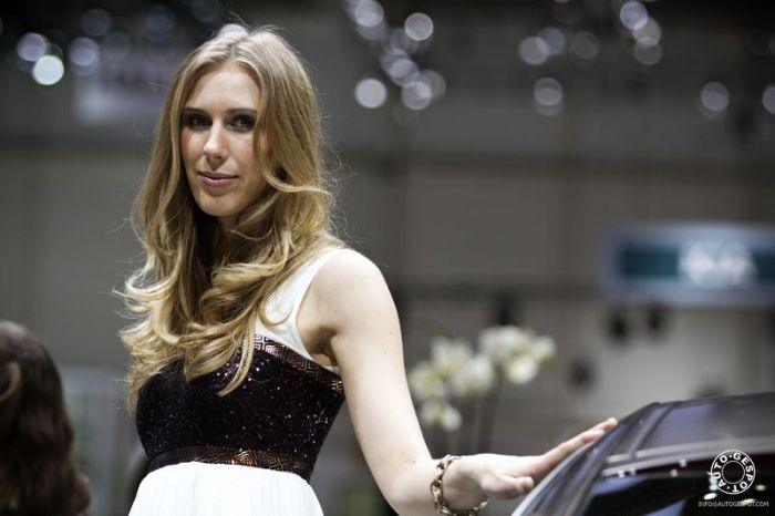 Girls of Geneva Motor Show 2012. Part 2 (68 pics)