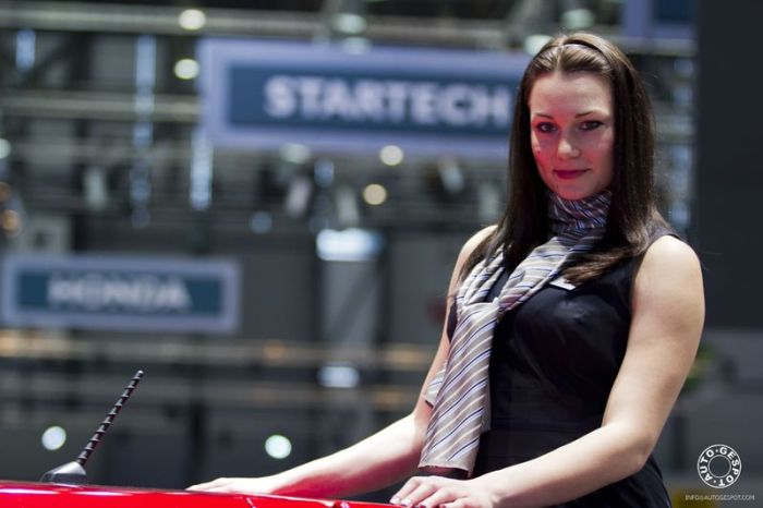 Girls of Geneva Motor Show 2012. Part 2 (68 pics)