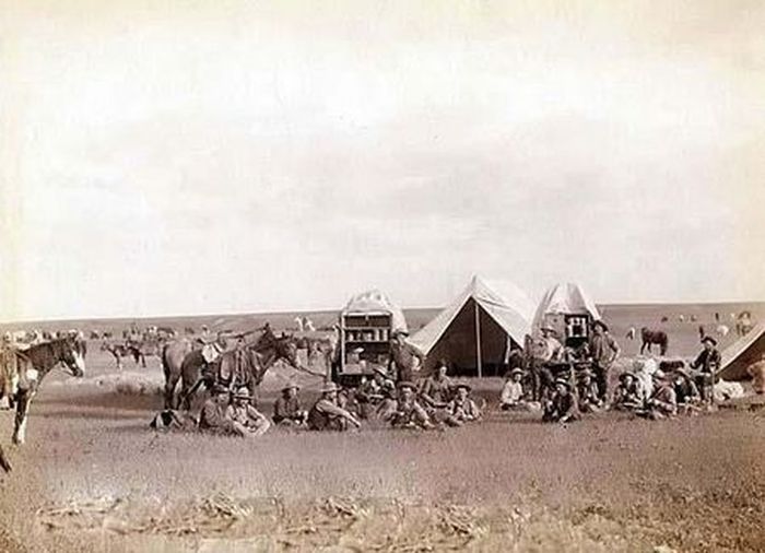 Photographs of the Old West (80 pics)