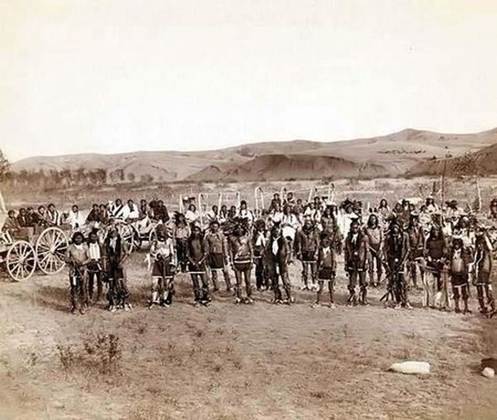 Photographs of the Old West (80 pics)