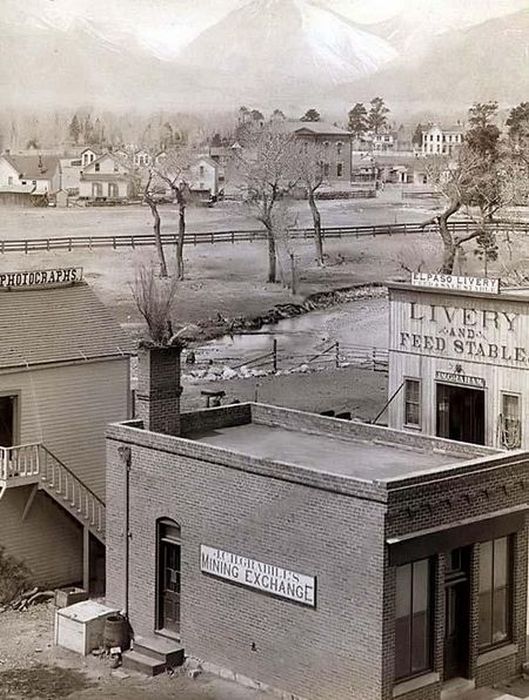 Photographs of the Old West (80 pics)