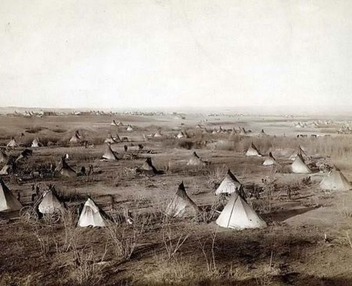 Photographs of the Old West (80 pics)