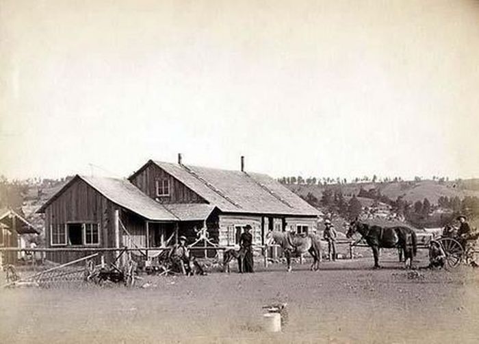 Photographs of the Old West (80 pics)