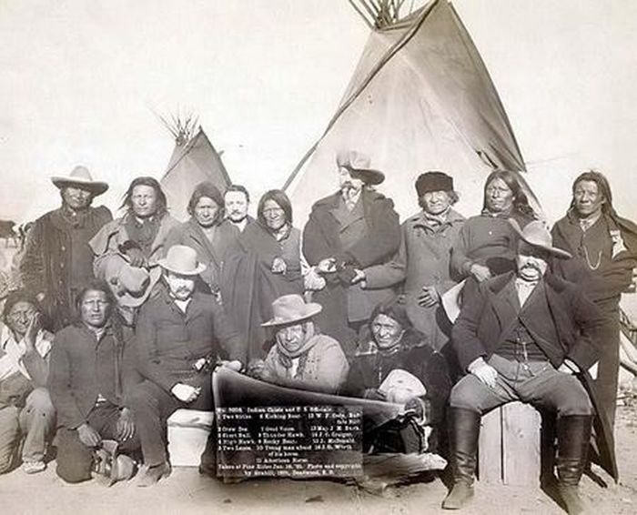 Photographs of the Old West (80 pics)