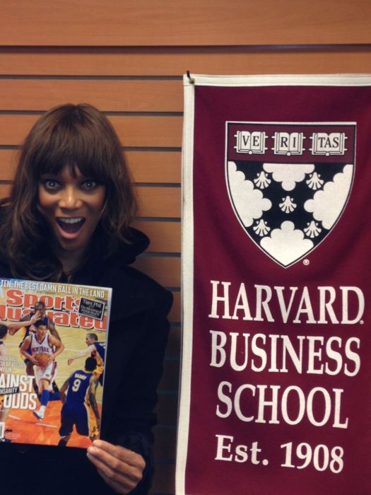 Tyra Banks Twitpics (43 pics)