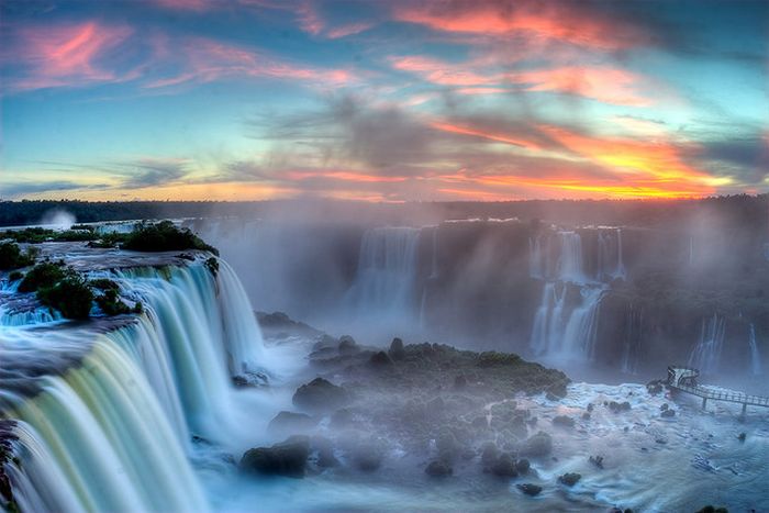 Amazing Iguazu Falls (16 pics)