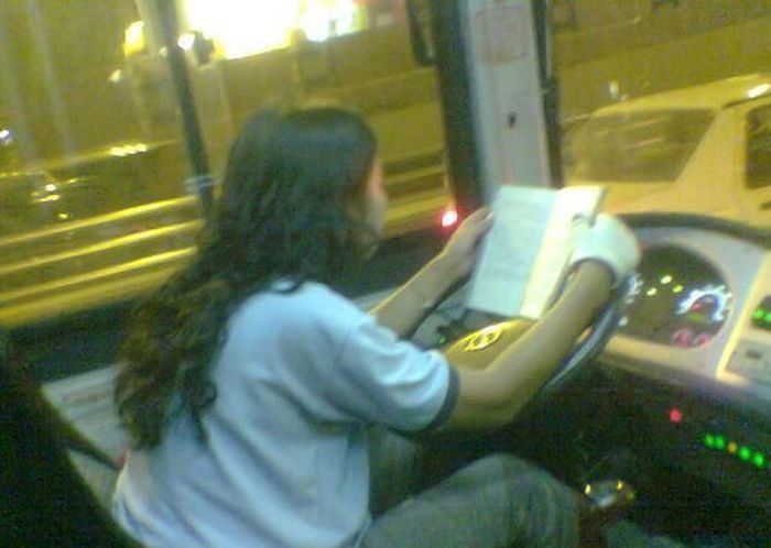 What Happens in Bus Stays in Bus (24 pics)