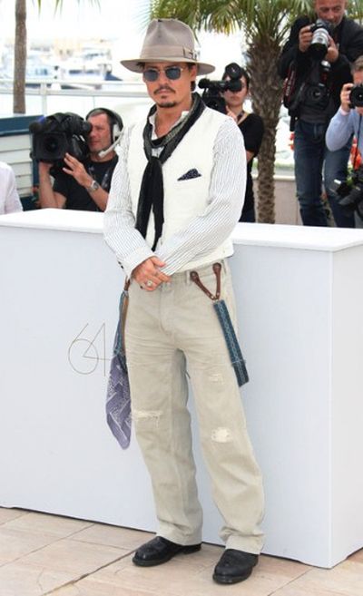Johnny Depp's fashion Over the Years (21 pics)