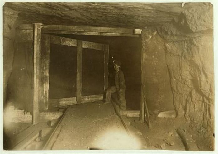 Child Miners (20 pics)