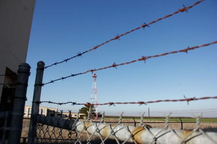 Abandoned NASA Crows Landing Airport (47 pics)