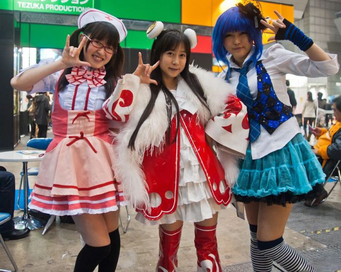 Tokyo Anime Girls (24 pics)