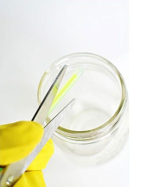 DIY Glow Jars Tutorial (10 pics)