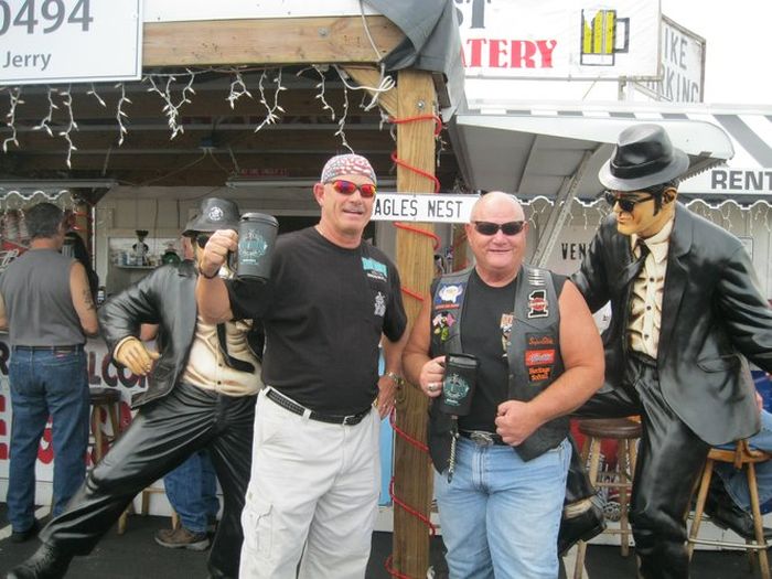 Welcome to Daytona Bike Week (64 pics)