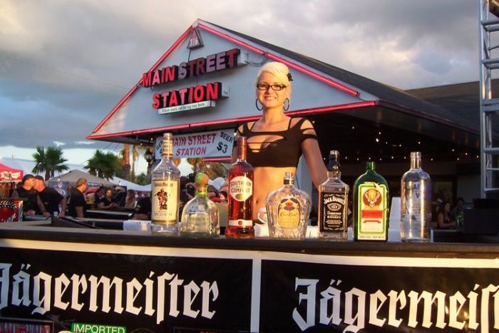 Welcome to Daytona Bike Week (64 pics)