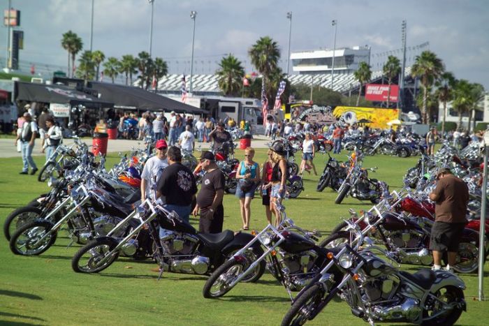 Welcome to Daytona Bike Week (64 pics)