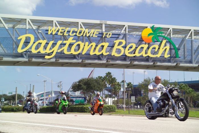 Welcome to Daytona Bike Week (64 pics)