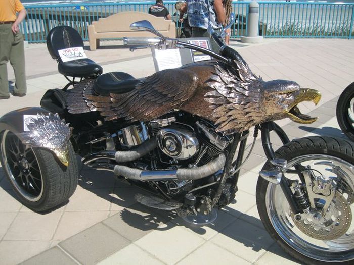 Welcome to Daytona Bike Week (64 pics)