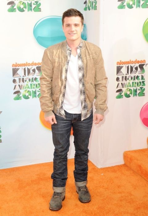 Fashion At The Kids Choice Awards (43 pics)